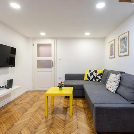 Apartment D20- Boutique Apartments, Best Location, By Bqa