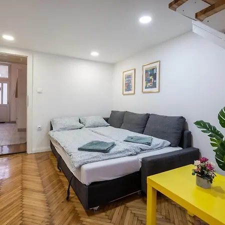 Apartment D20- Boutique Apartments, Best Location, By Bqa *